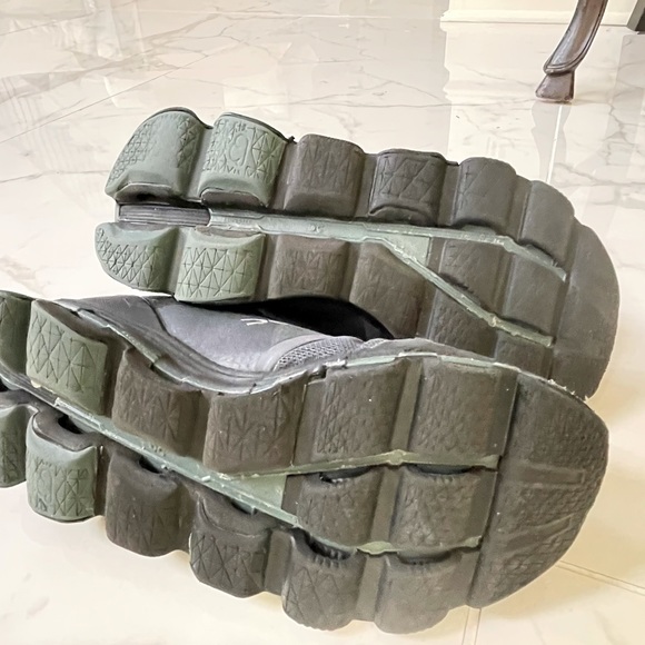 On Running Cloudace Graphite Wash/Navy size 6 - Picture 14 of 14